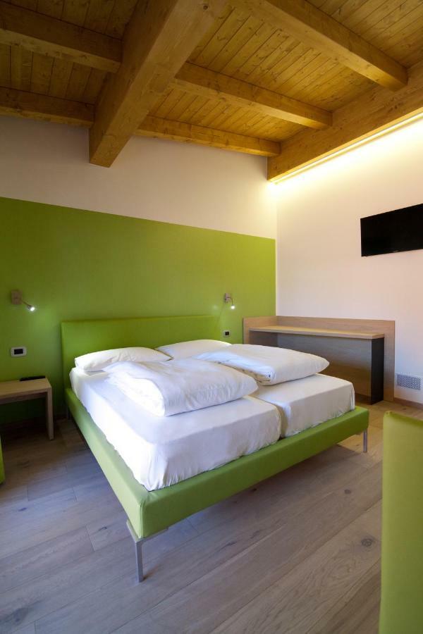Agritur I Colori Bed & Breakfast Sanzeno Dış mekan fotoğraf
