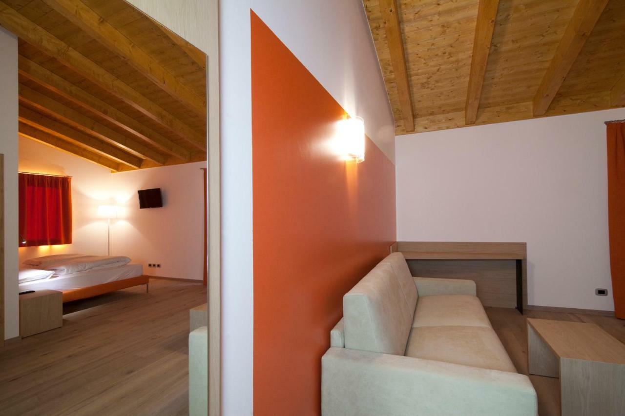 Agritur I Colori Bed & Breakfast Sanzeno Dış mekan fotoğraf