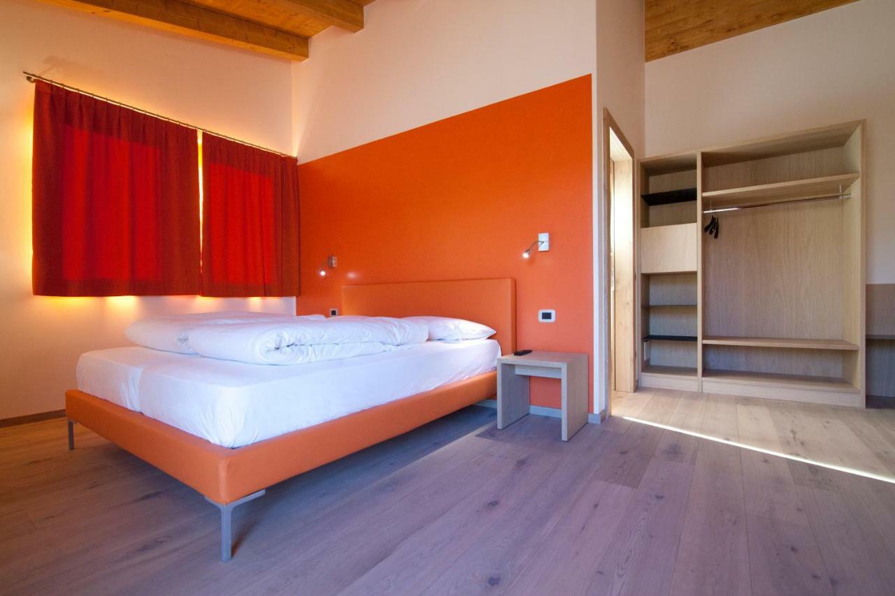 Agritur I Colori Bed & Breakfast Sanzeno Dış mekan fotoğraf