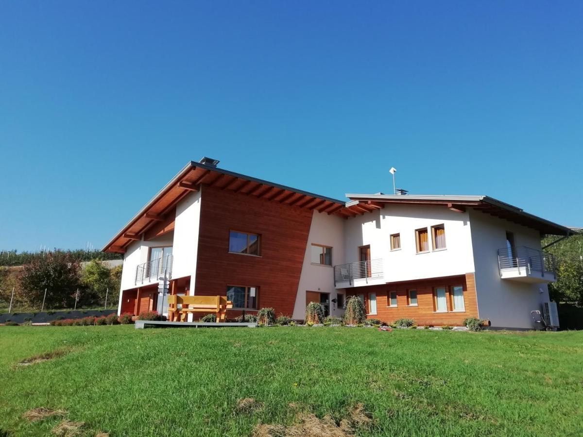 Agritur I Colori Bed & Breakfast Sanzeno Dış mekan fotoğraf
